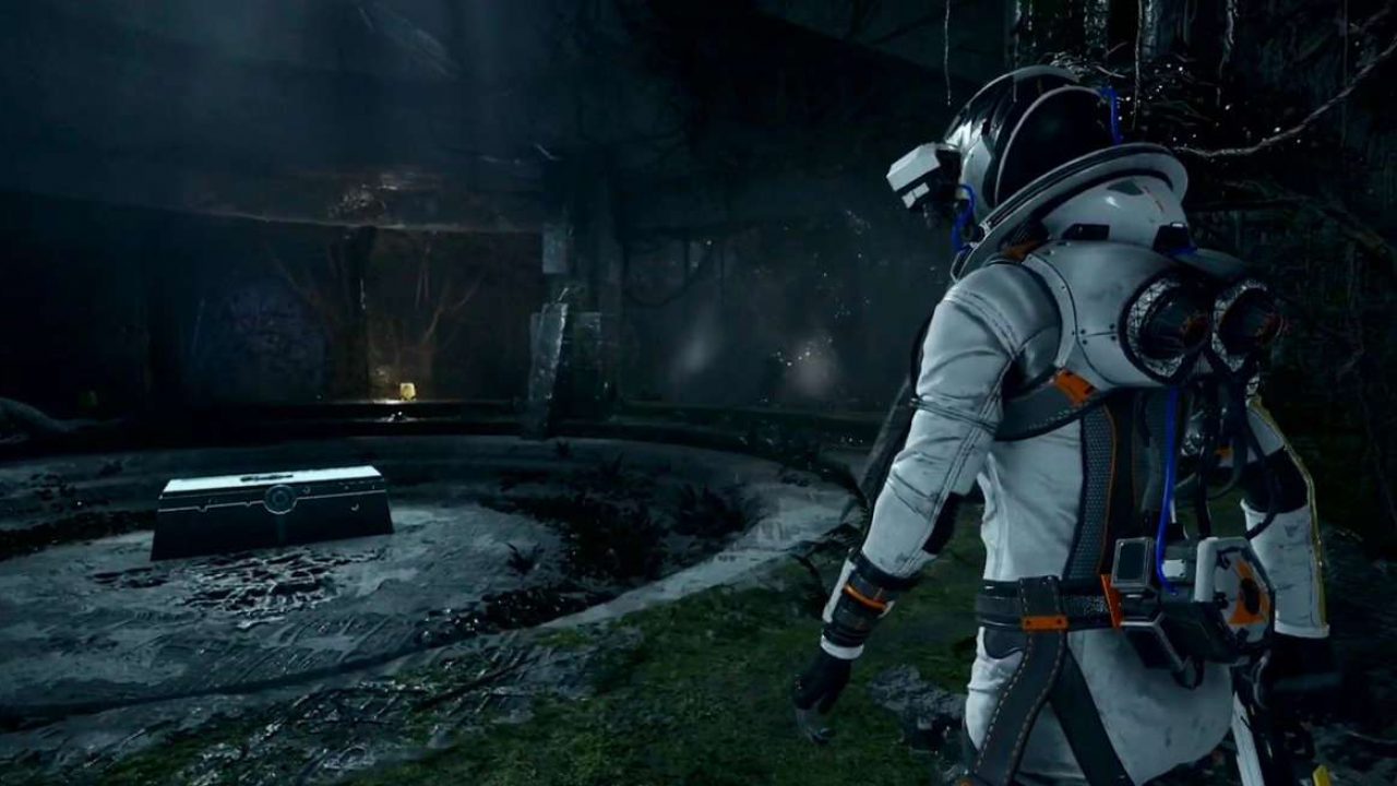 Selene finding a chest filled with loot in Returnal on PS5.